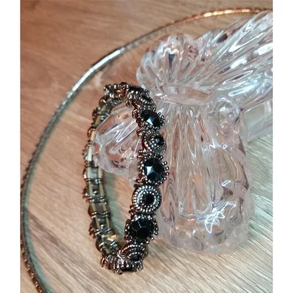 Curated bundle faux onyx pendant jewelry set necklace and bracelet silver . - Picture 3 of 4